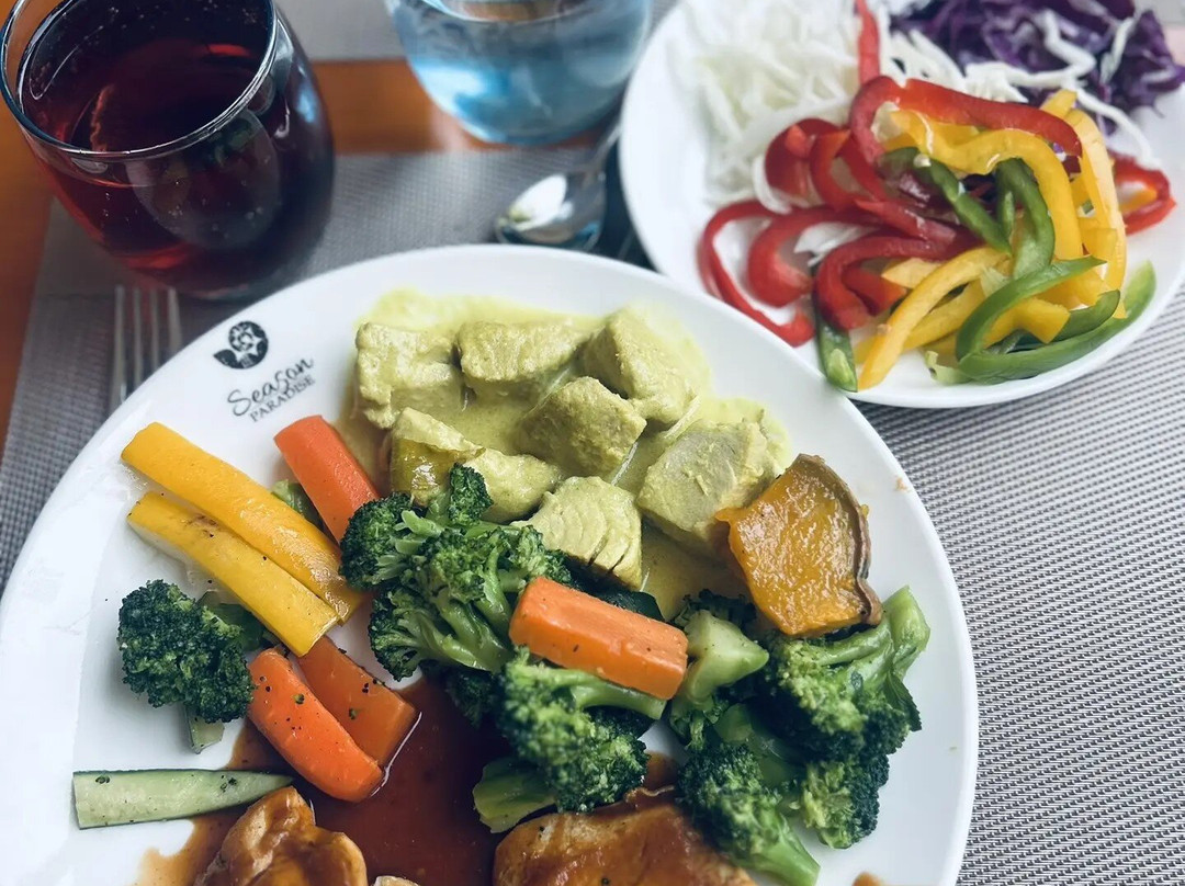 季节天堂酒店主图