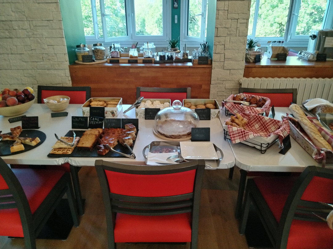 莱波美尔酒店餐厅主图