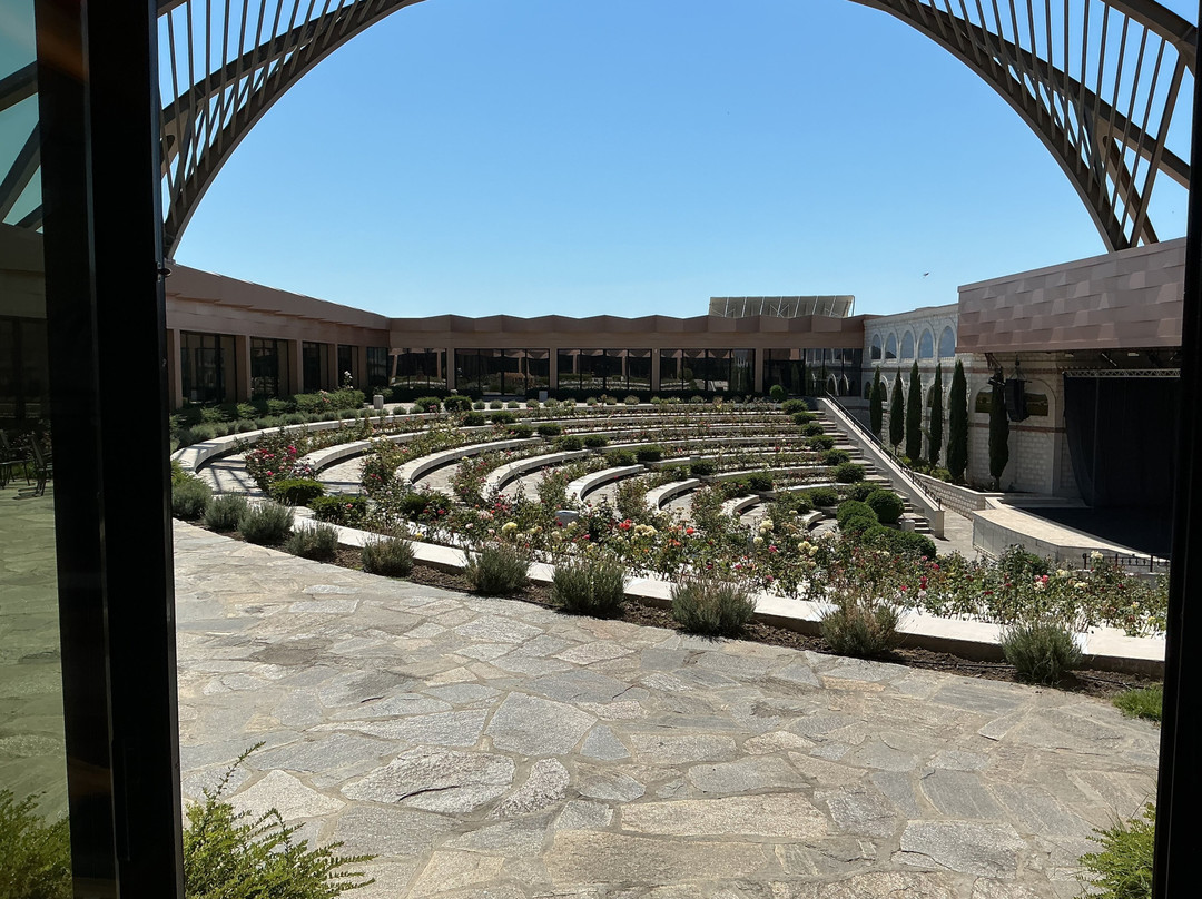 Damascena Ethnographic Complex-Pavel Banya必去景点