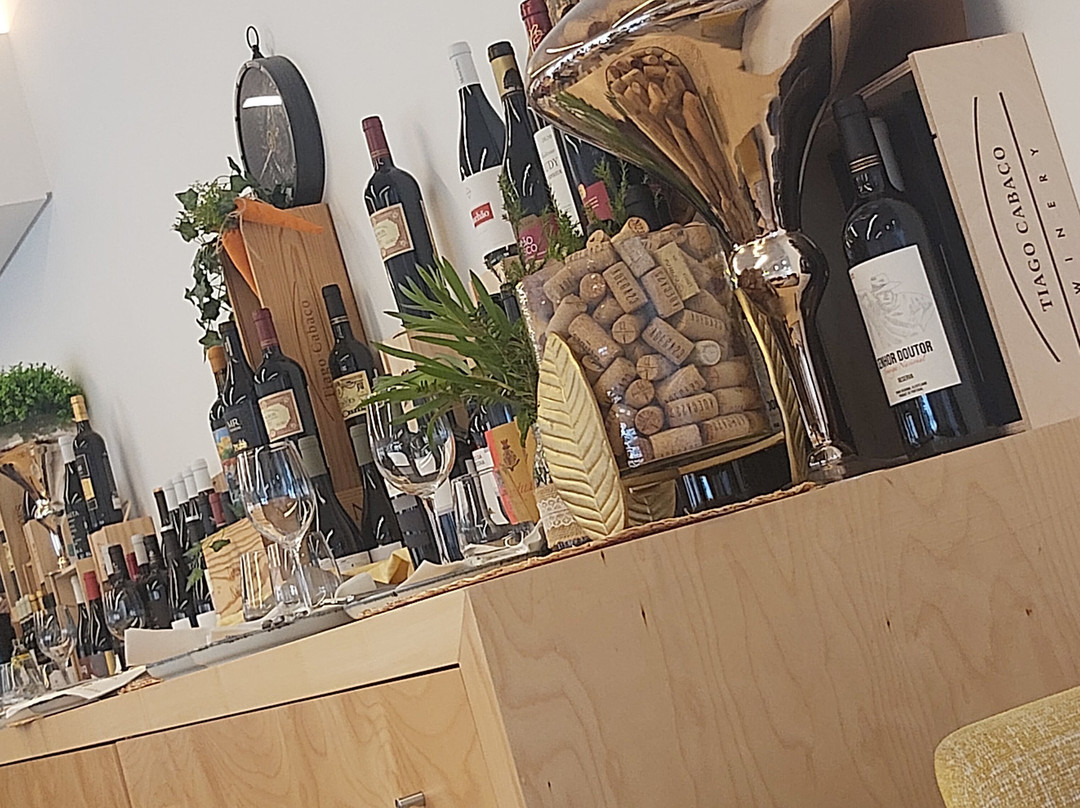 罗德奥鲁佩斯特雷艺术酒店主图