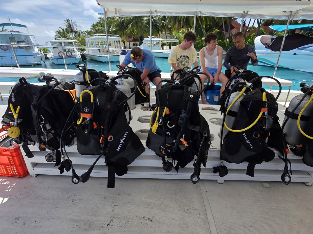 Euro-Divers Niva Kurumba Maldives-库鲁巴椰子岛必去景点