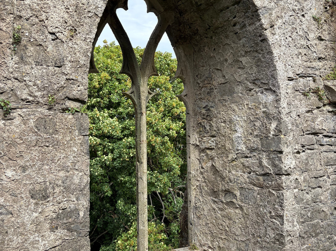 Oystermouth Castle-Mumbles必去景点