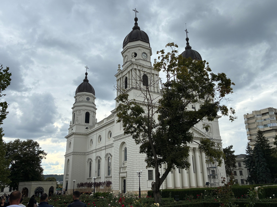 Mănăstirea Sfinții Trei Ierarhi-雅西必去景点