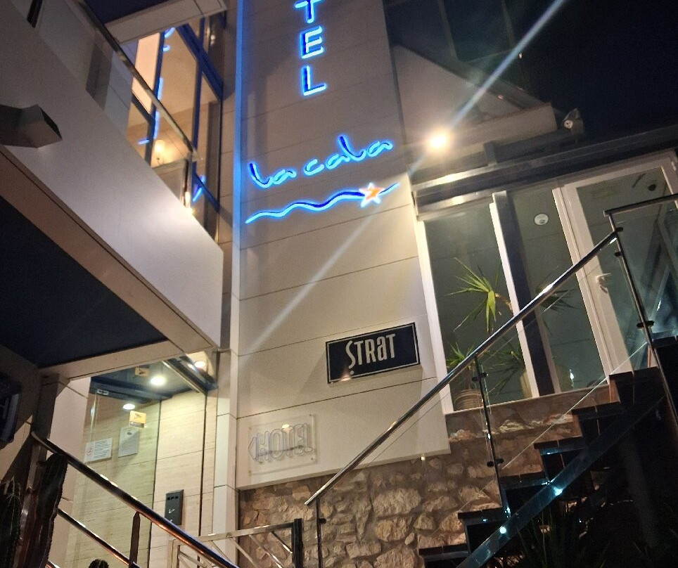 拉卡拉酒店主图