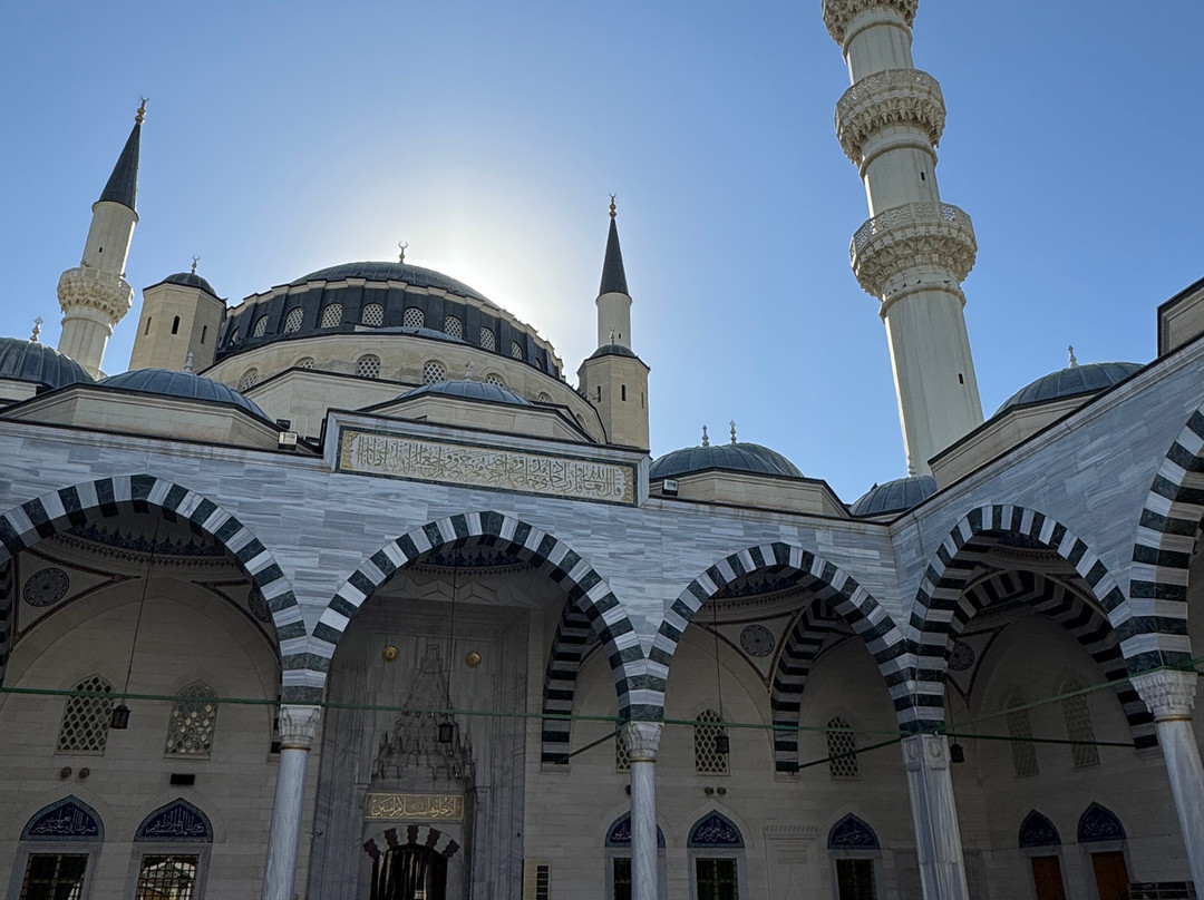 Ertugrul Gazi Mosque-阿什哈巴德必去景点