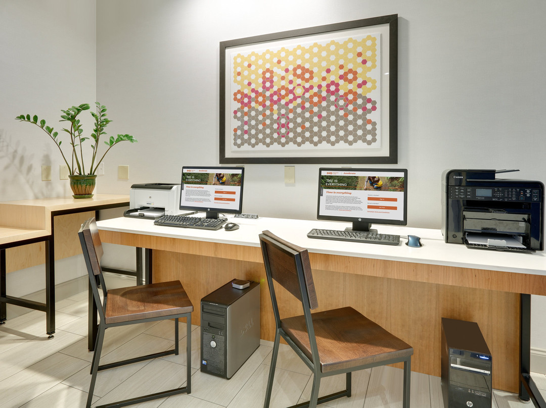 Dudley酒店住宿-Holiday Inn Express & Suites Dublin by IHG