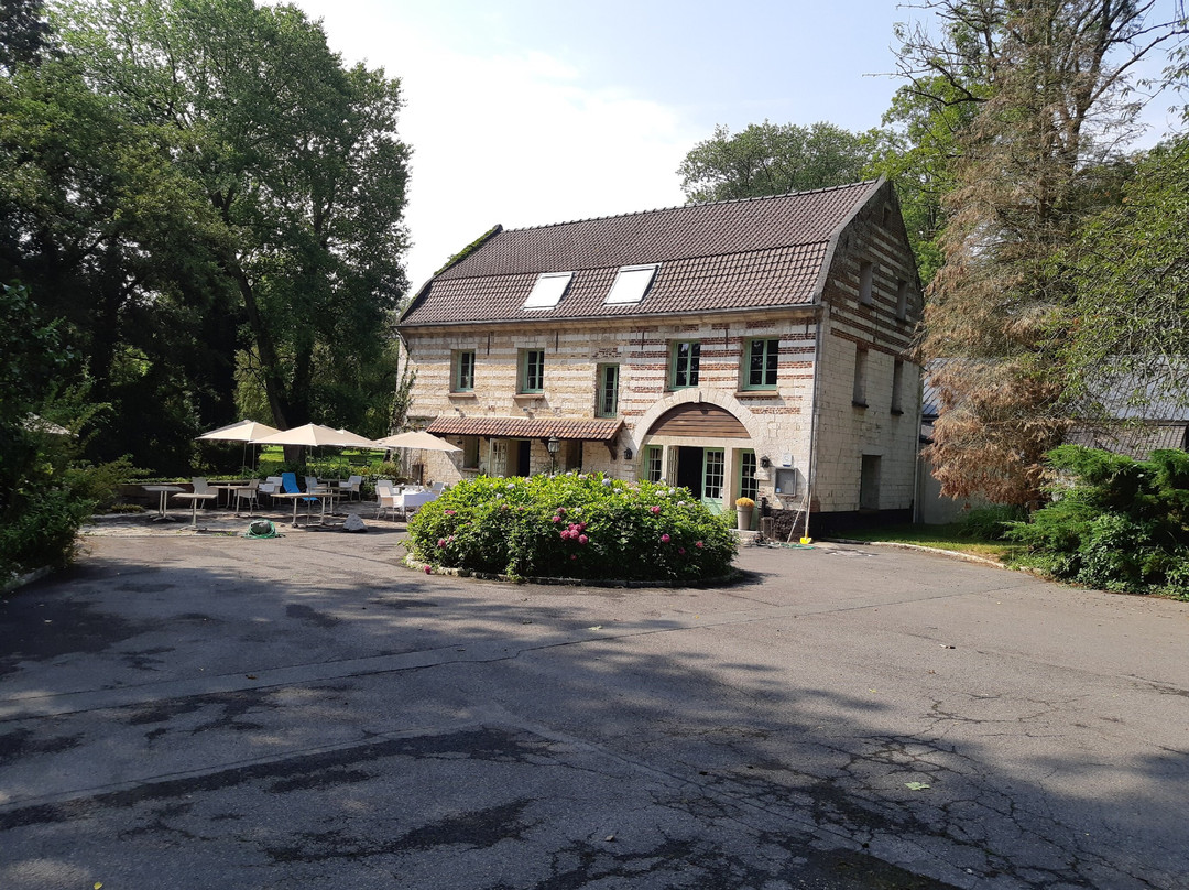 Le Moulin De Mombreux