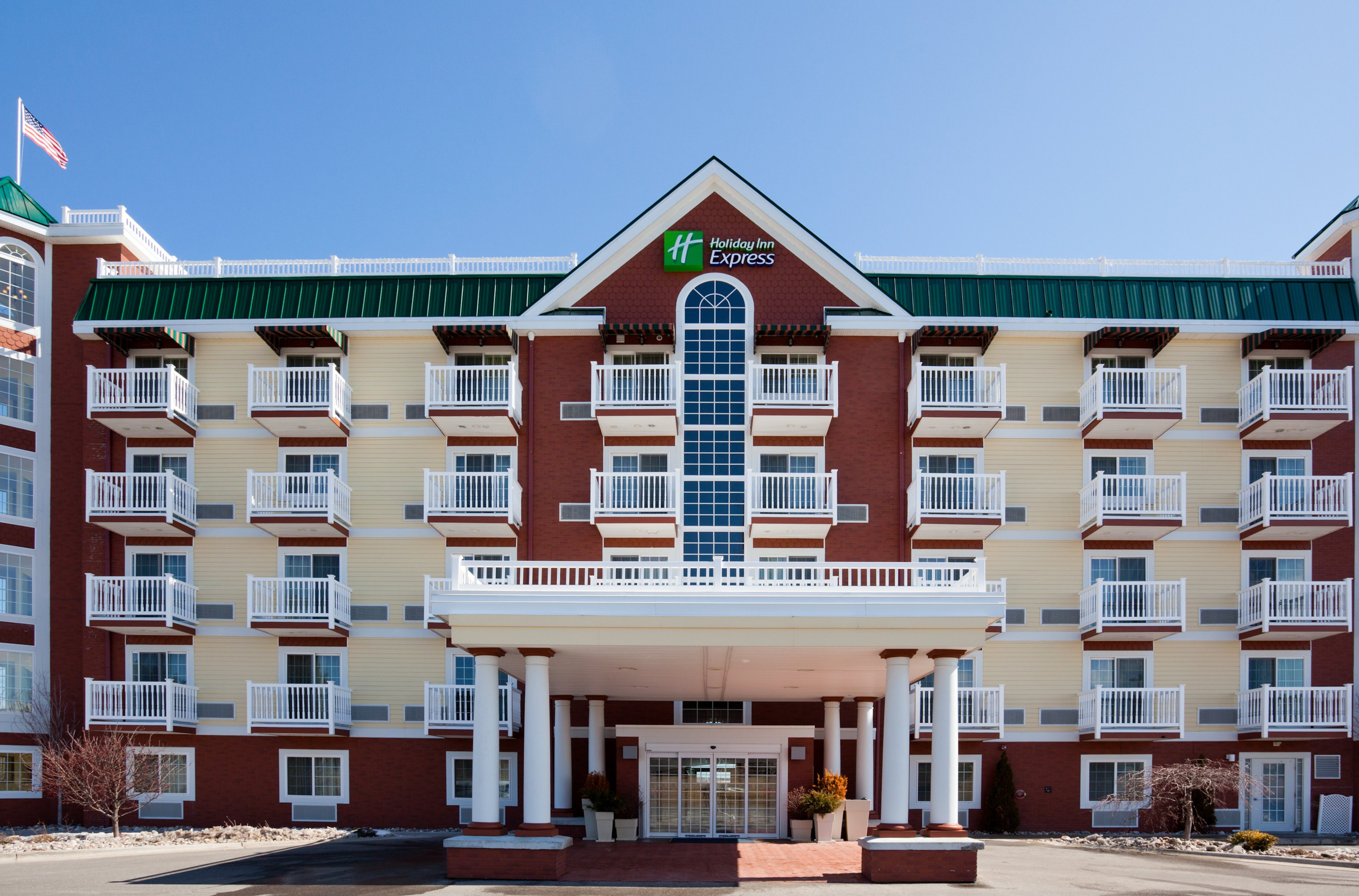 Holiday Inn Express & Suites Petoskey By IHG-官方