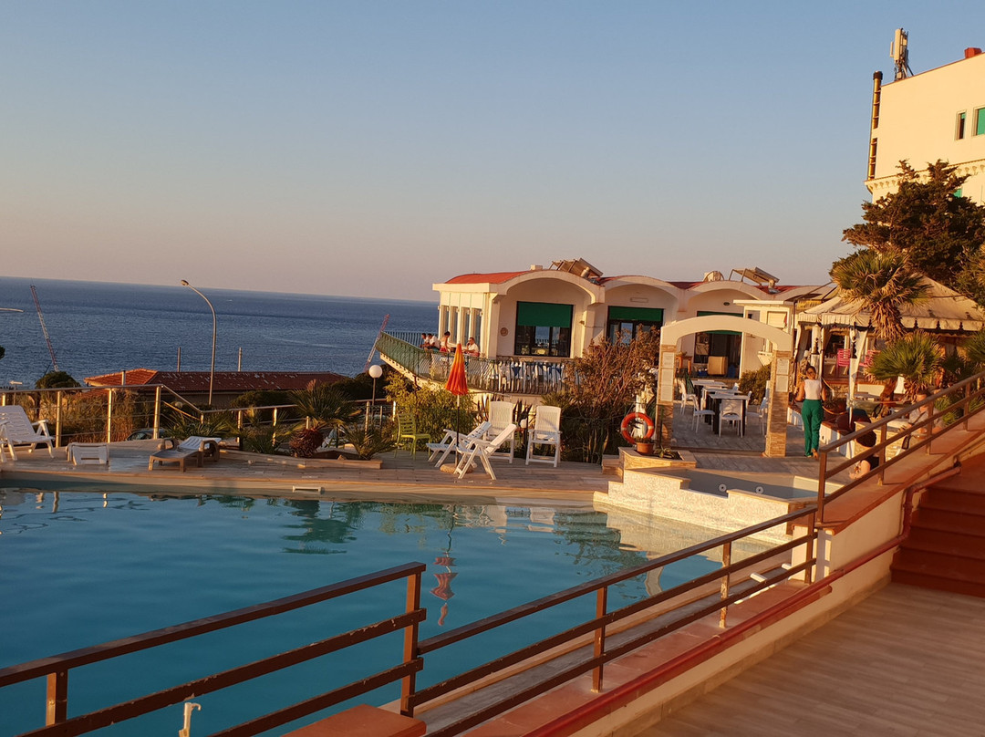 Sferracavallo酒店住宿-Bellevue del Golfo