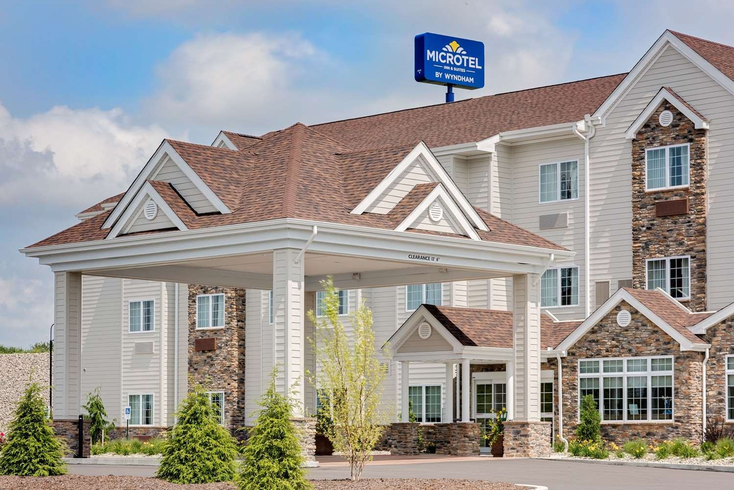 Microtel Inn & Suites by Wyndham Clarion-官方