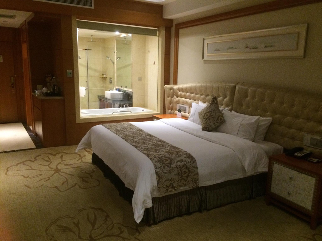 华银国际大酒店