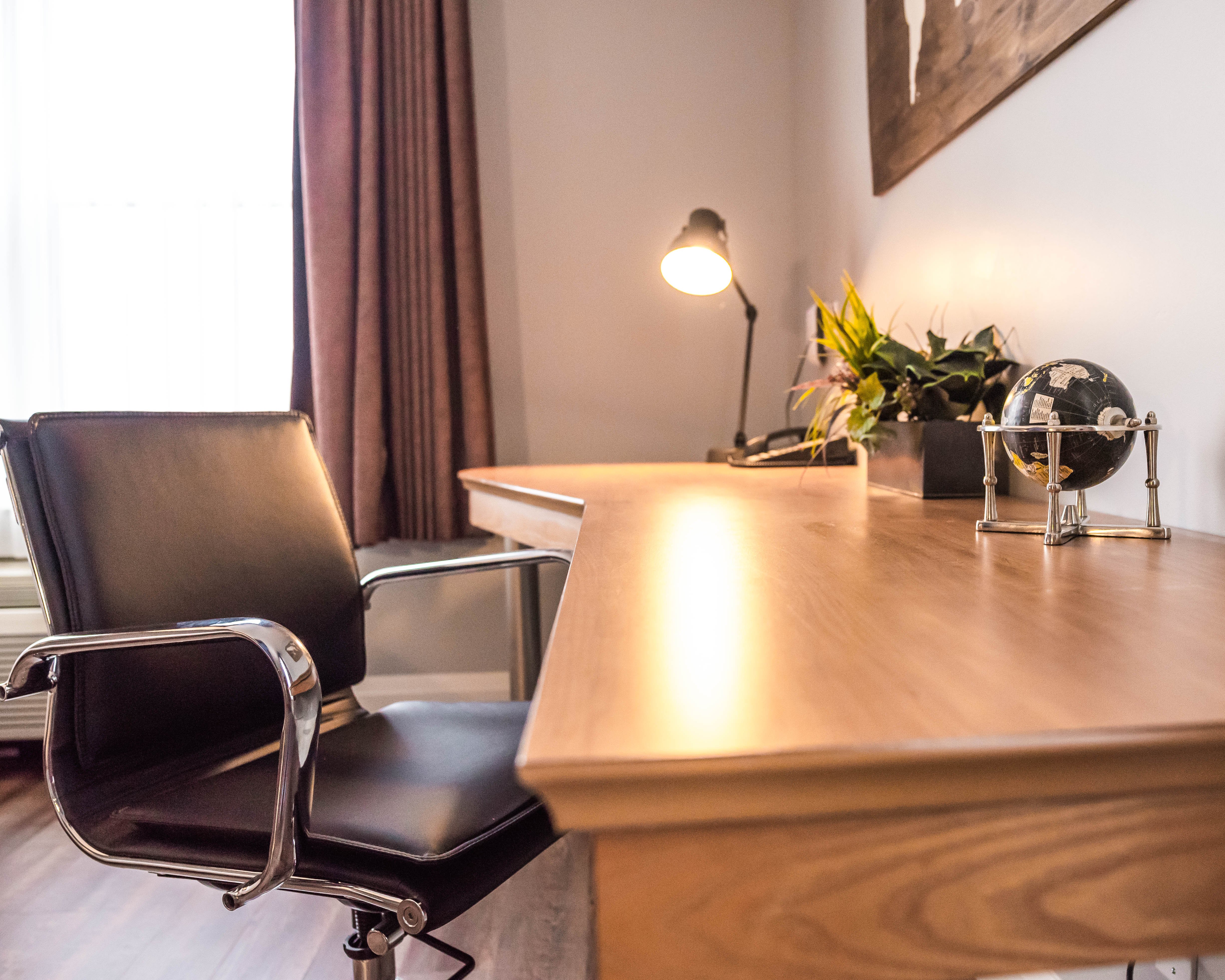 Cambridge Hotel and Conference Centre-官方