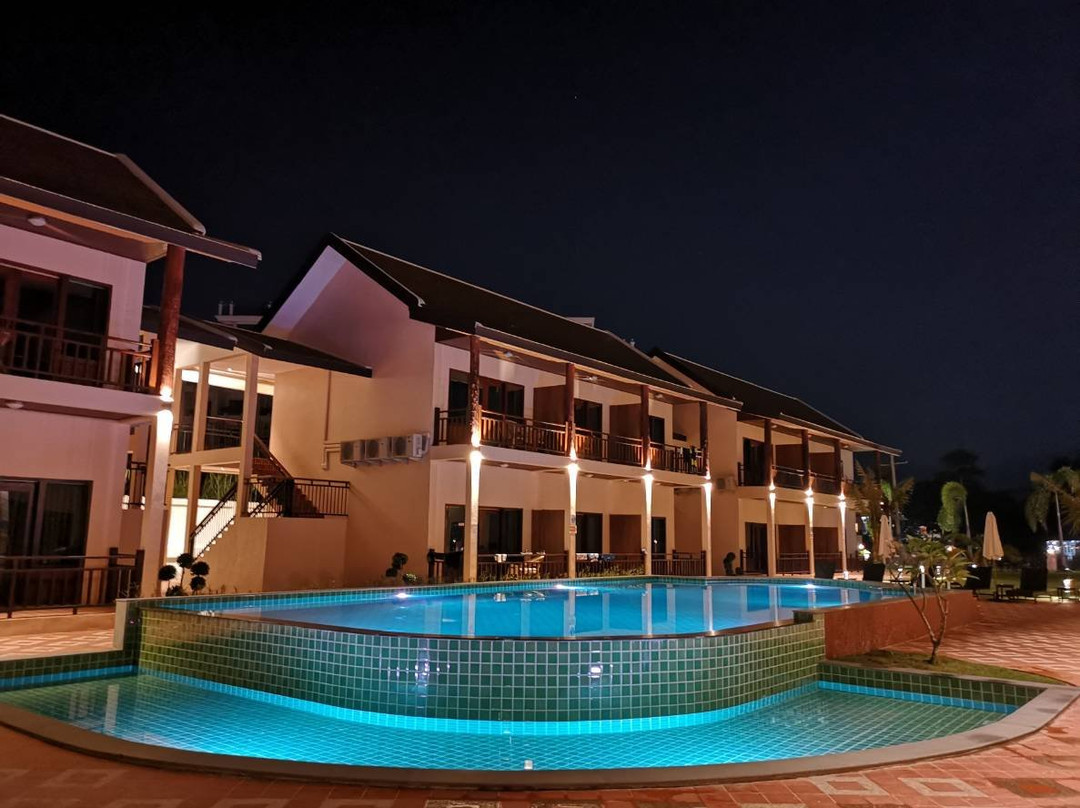 Saksiri Riverside Boutique Hotel