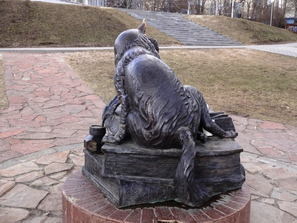 Sculpture Kot Uchyony-卡卢加必去景点