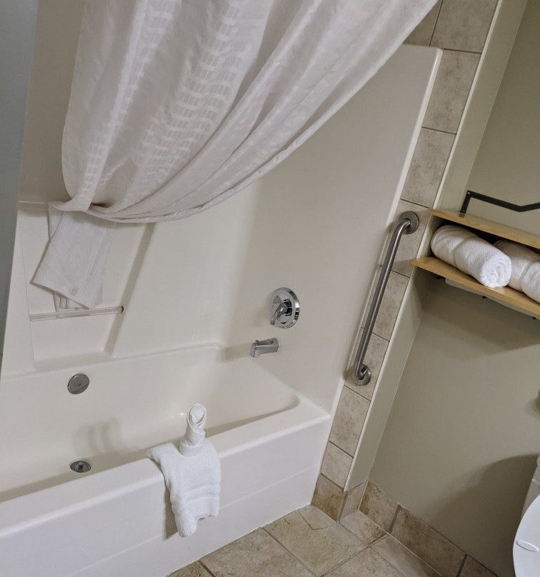 Travelodge By Wyndham Fort Mcmurray主图