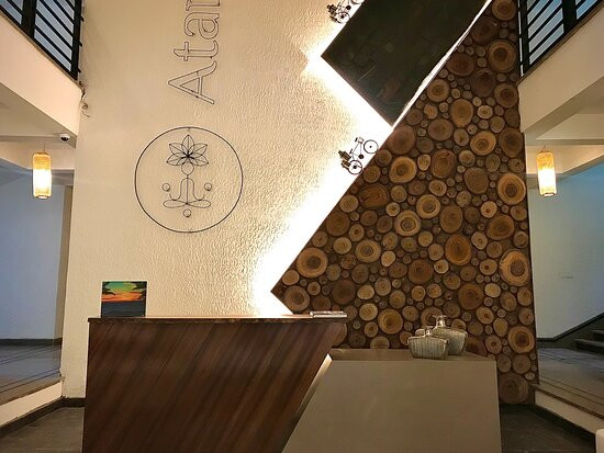 Ataraxia Crestmont Resorts And Spa主图