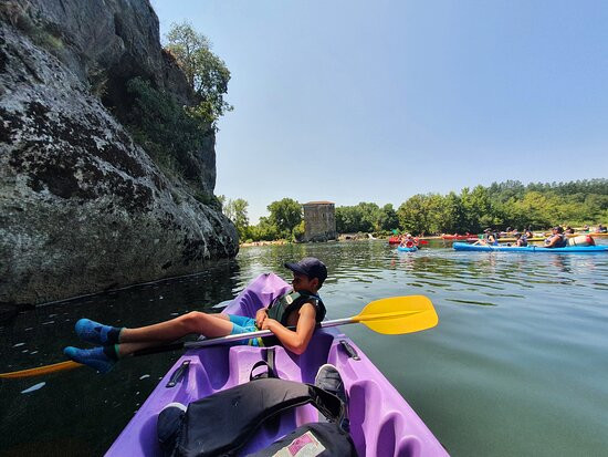 Aventure Canoës-萨拉瓦必去景点