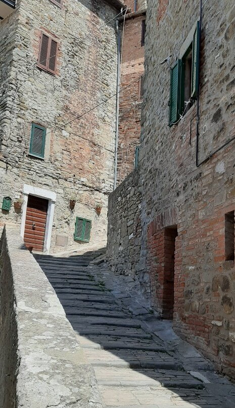 Scalette di S. Bernardino-Passignano sul Trasimeno必去景点