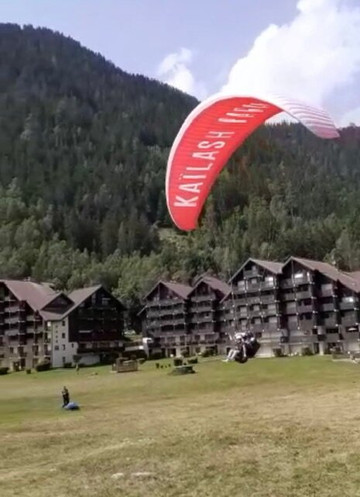 Kailash Parapente-霞慕尼必去景点