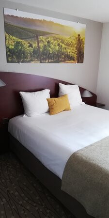 普罗旺斯酒店主图