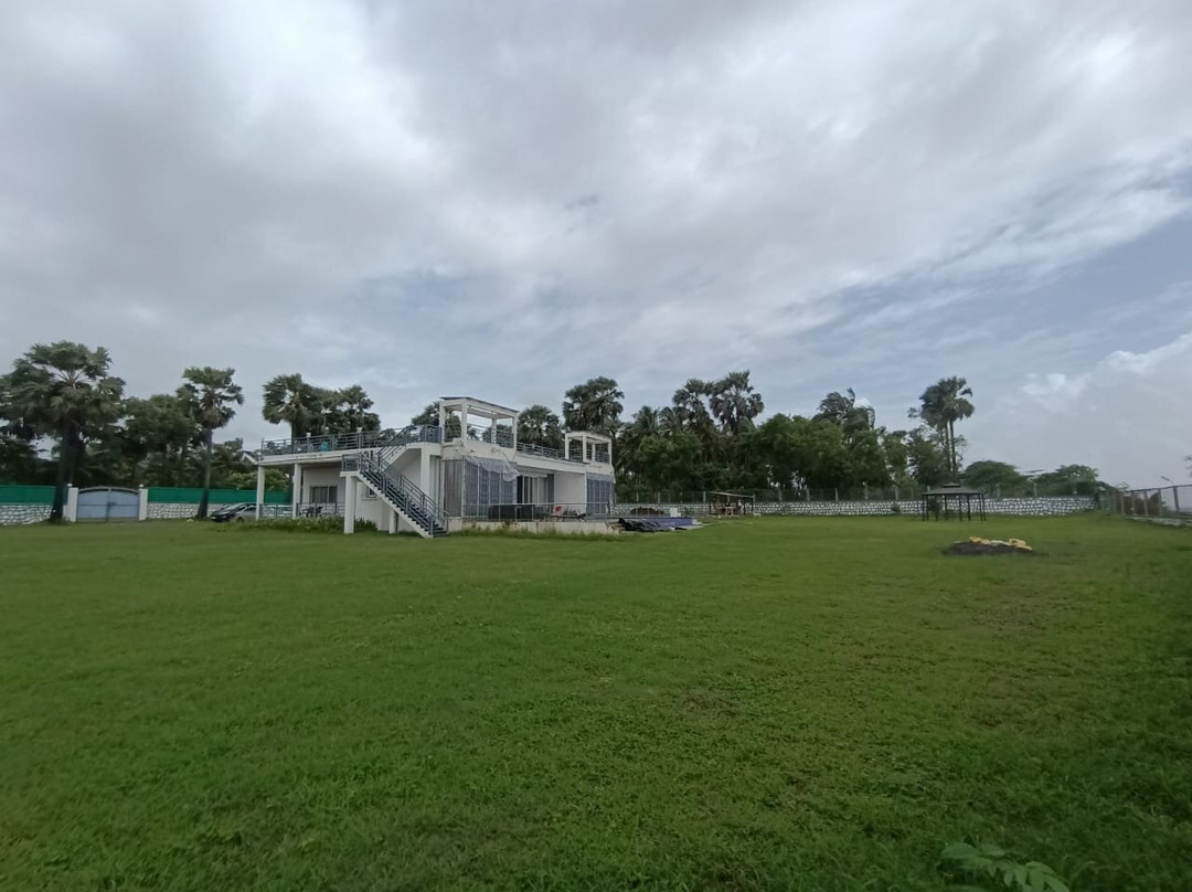Shah's Beachfront Villa By Camp Sutra
