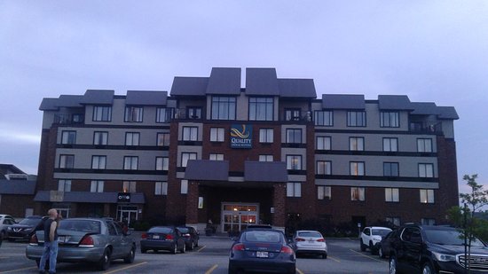 Quality Inn & Suites-浴室
