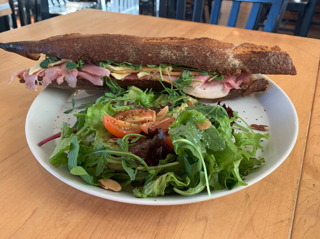 Montauk Bistro主图