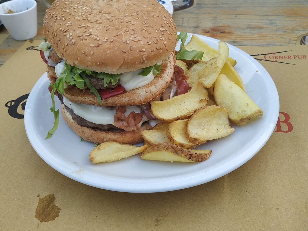 Corner Pub
