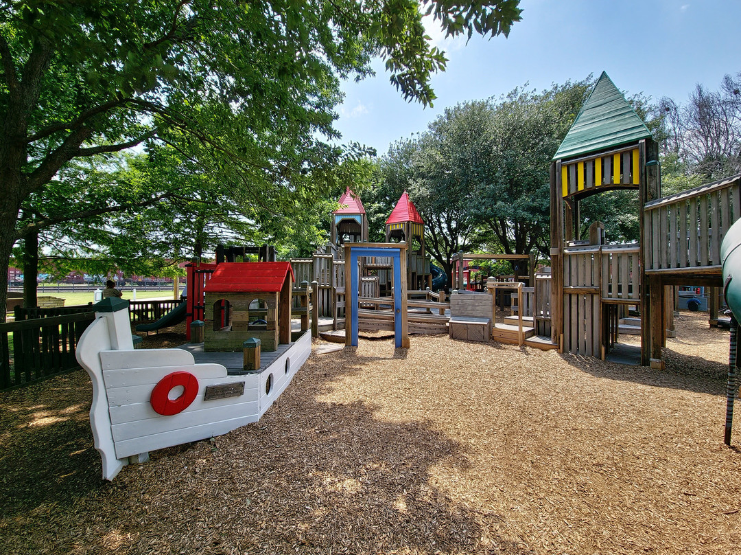 Whistle Stop Playground景点图片