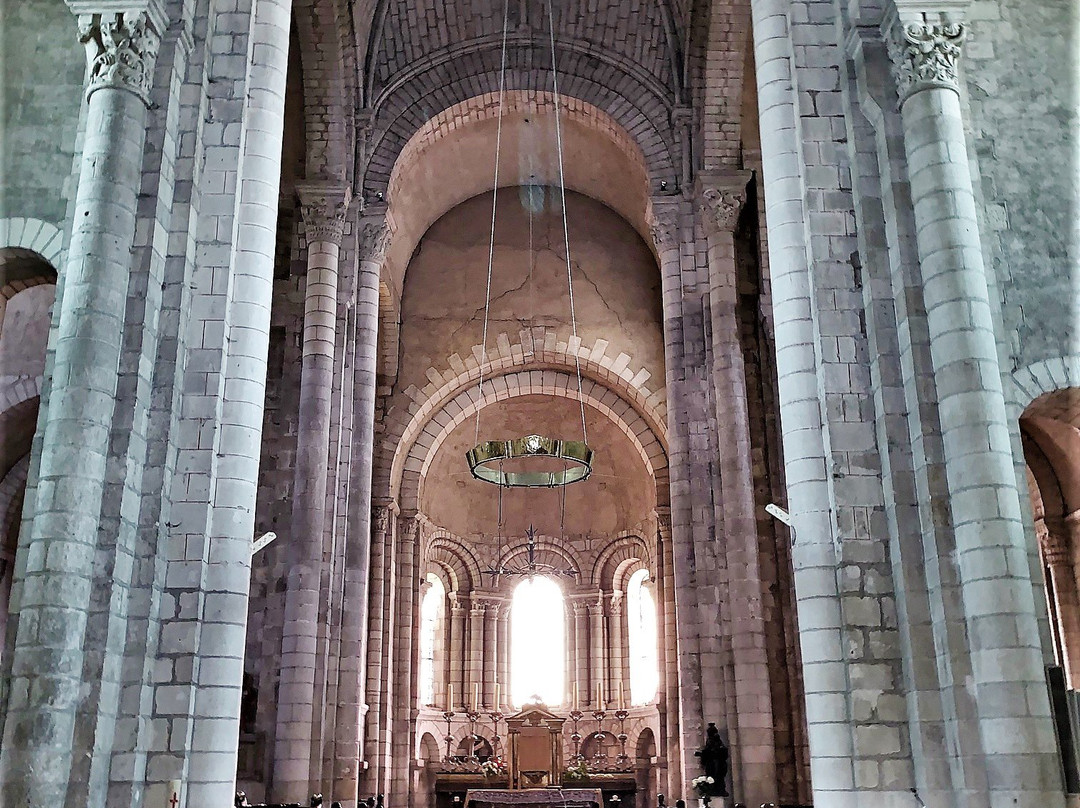 Eglise Notre Dame – Ancienne collegiale Saint-Outrille景点图片