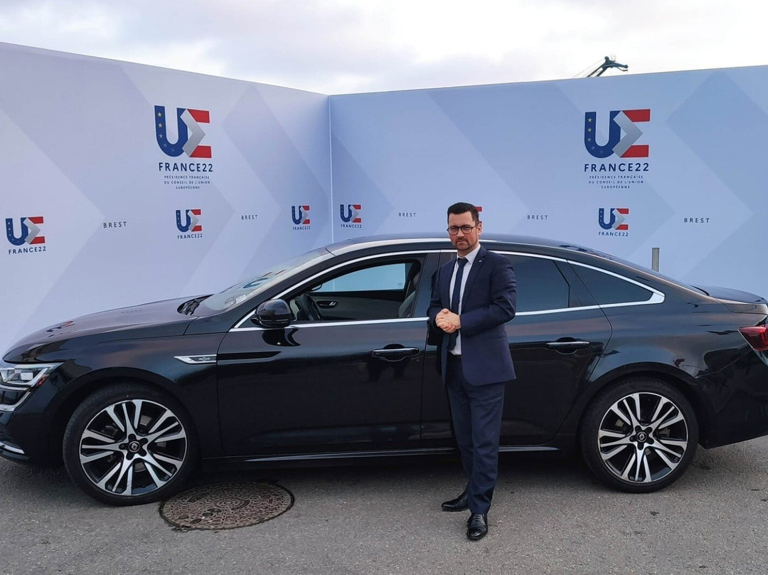 ISIS CHAUFFEUR PRIVÉ