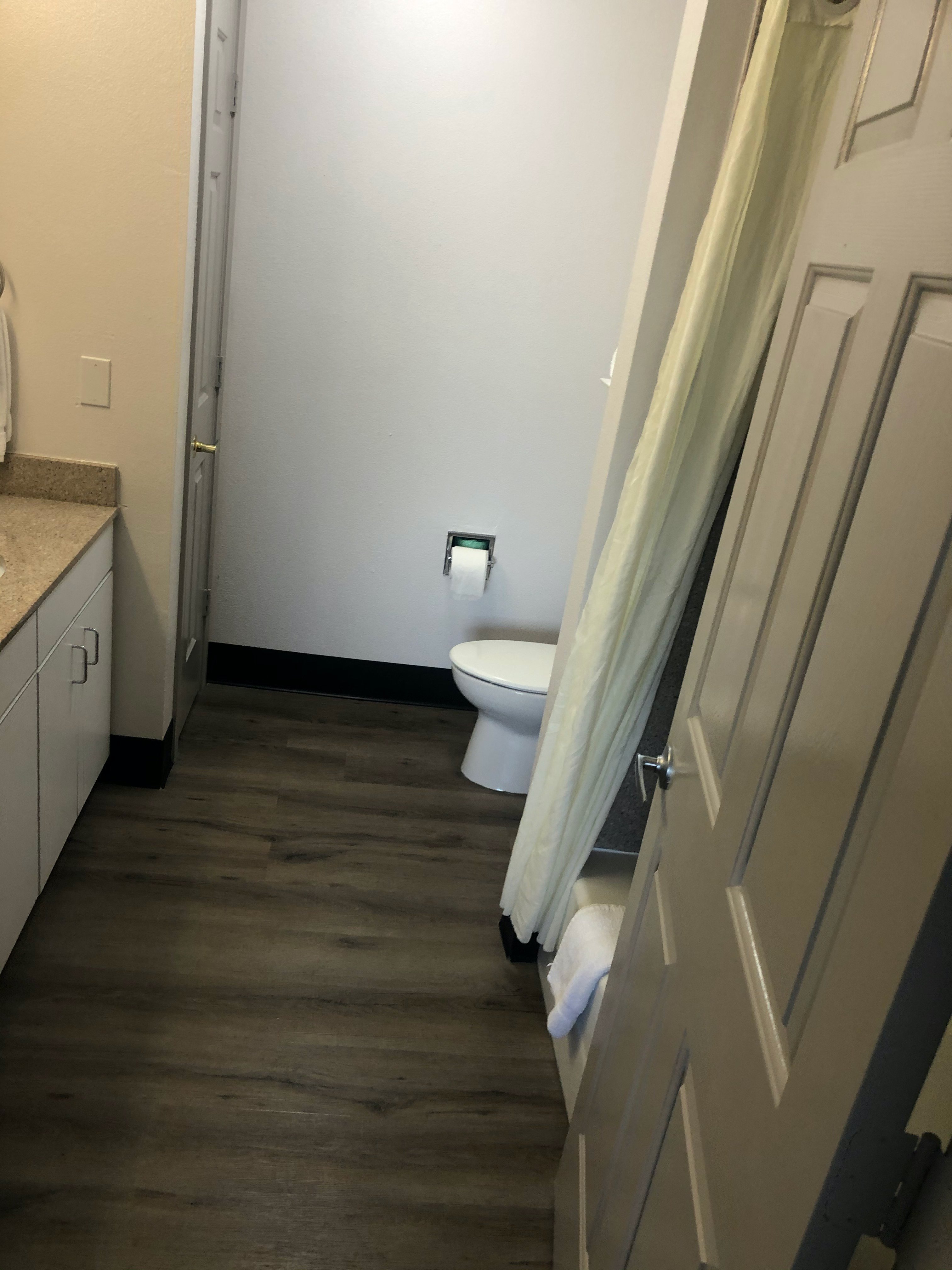 Kemah Edgewater Hotel, SureStay Collection By Best Western-浴室