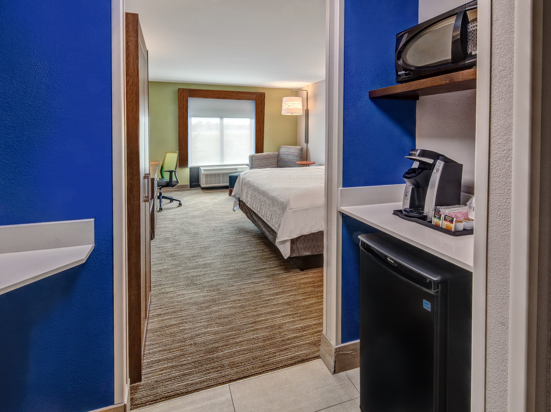 Holiday Inn Express & Suites Memphis Southwind by IHG主图