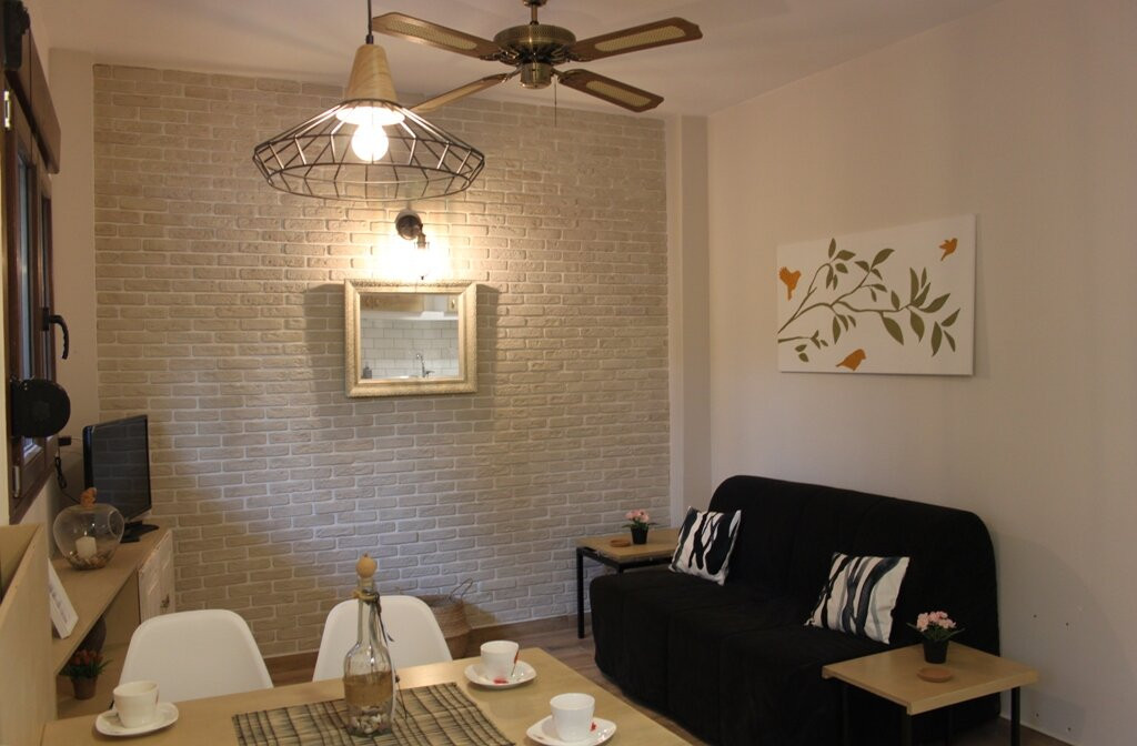 House Ekton