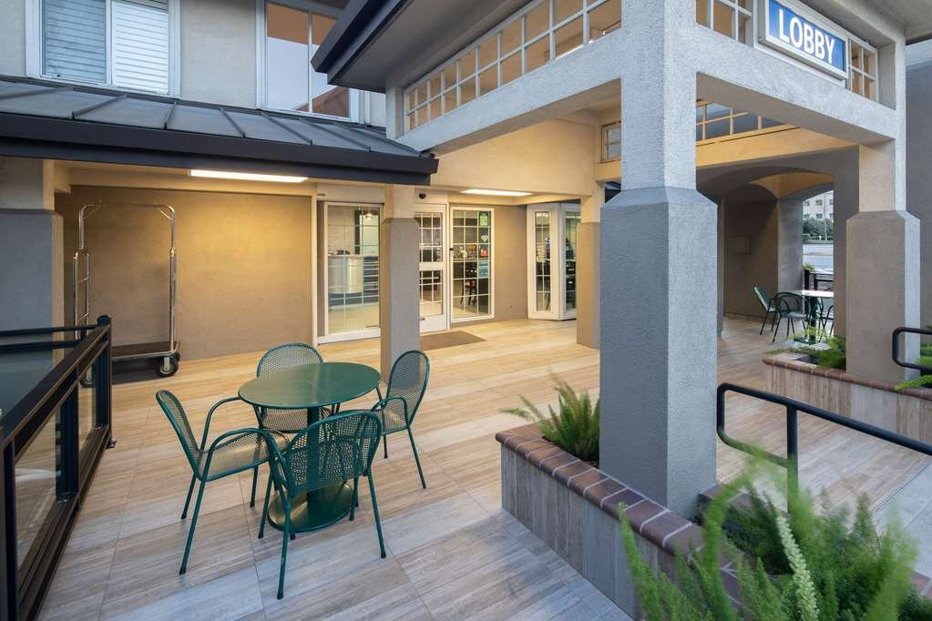 普拉斯谷贝斯特韦斯特酒店主图