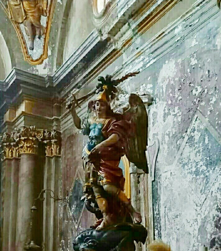 Collegiata di san Michele arcangelo-Citta Sant'Angelo必去景点