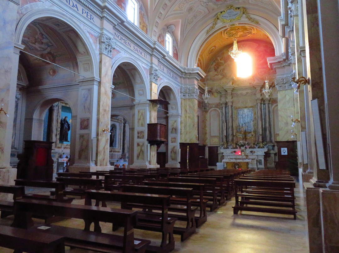 Chiesa di San Bernardino da Siena-Piansano必去景点