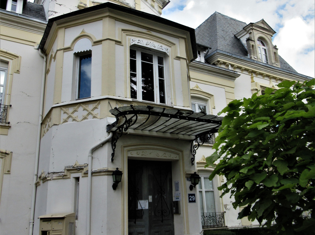 Château Des Cèdres Ou Lombard景点图片