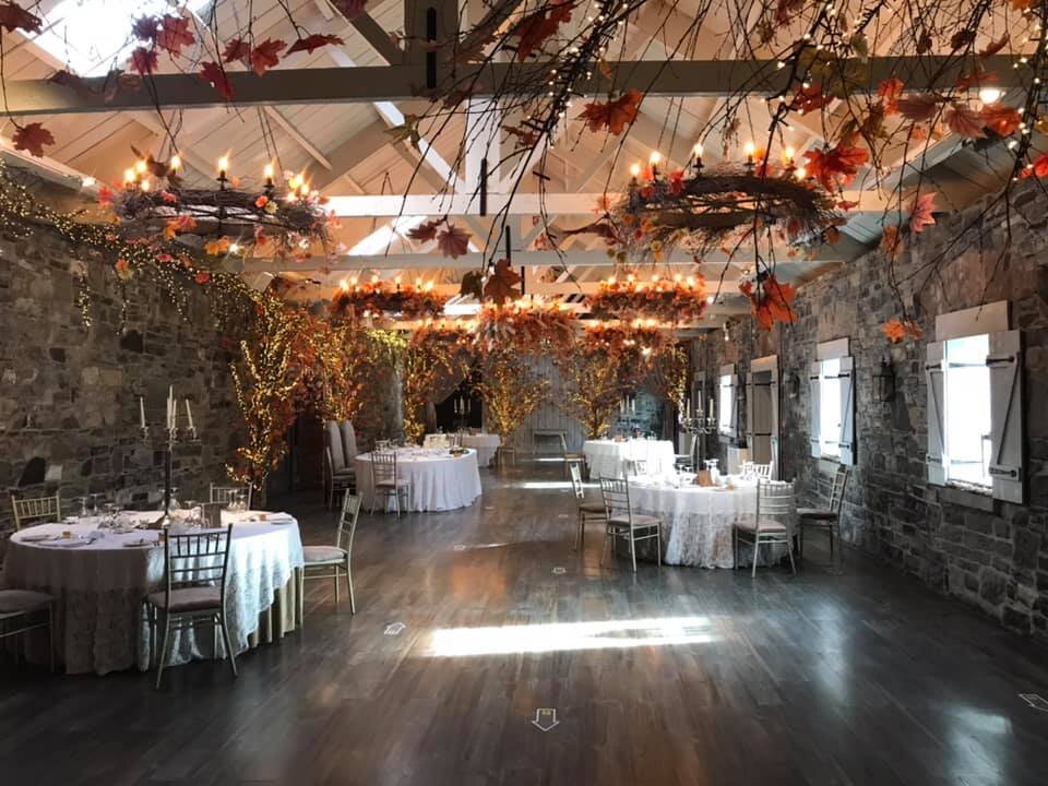 Ballymagarvey Village-餐饮