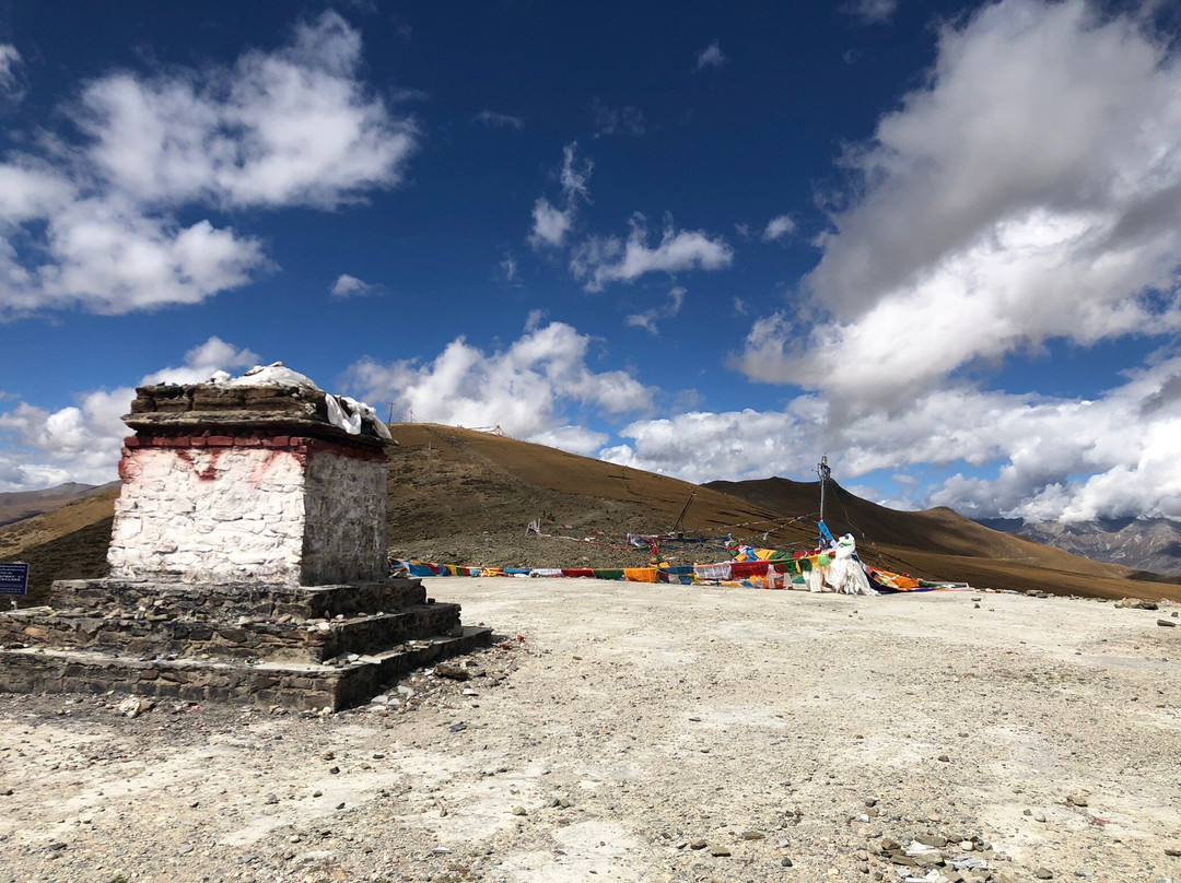 羊卓雍措湖景点图片