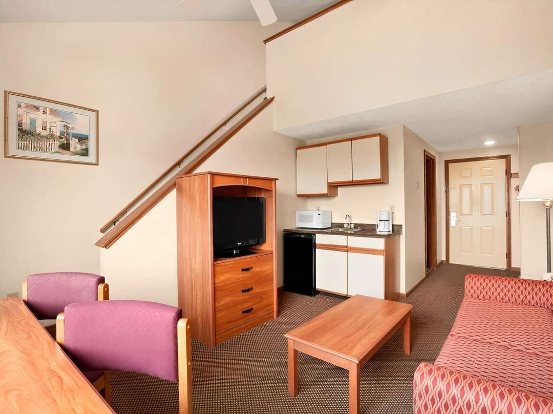 Days Inn by Wyndham Colchester Burlington主图