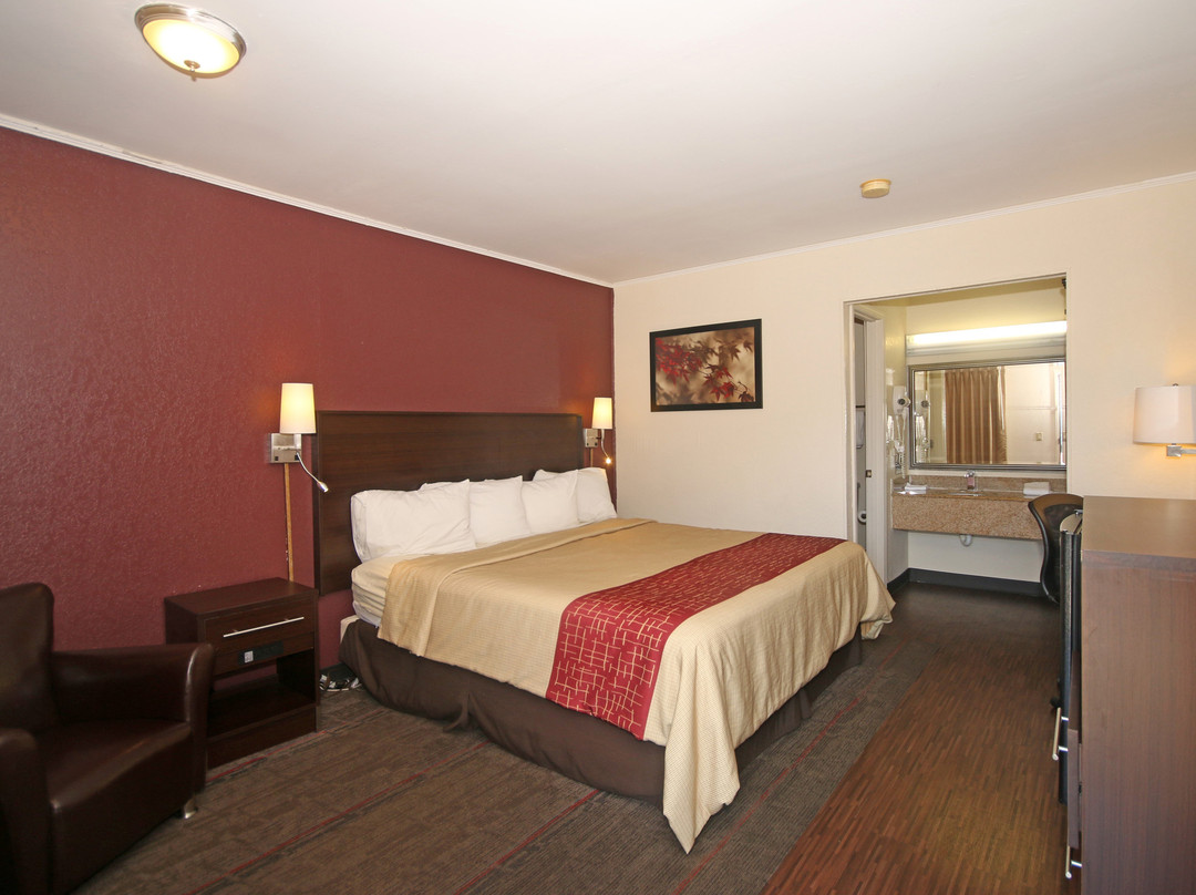 Red Roof Inn Santee主图