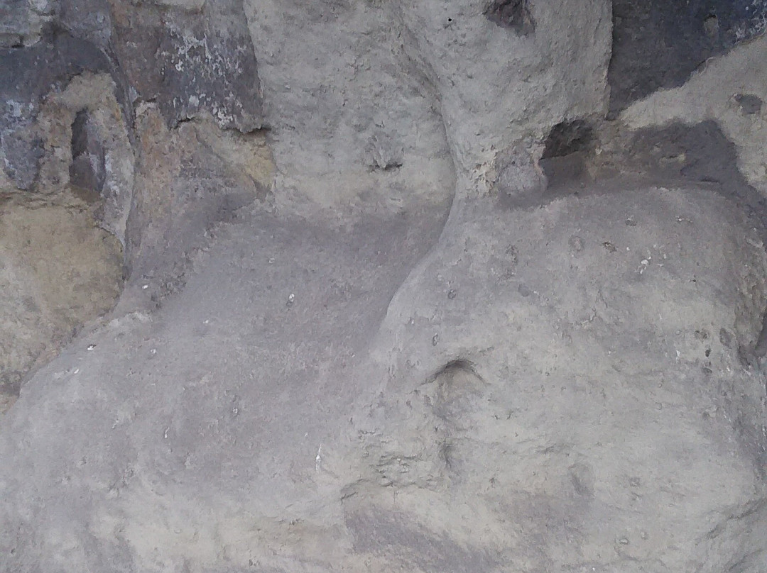 Iwayaji Temple Stone Budda-大分市必去景点