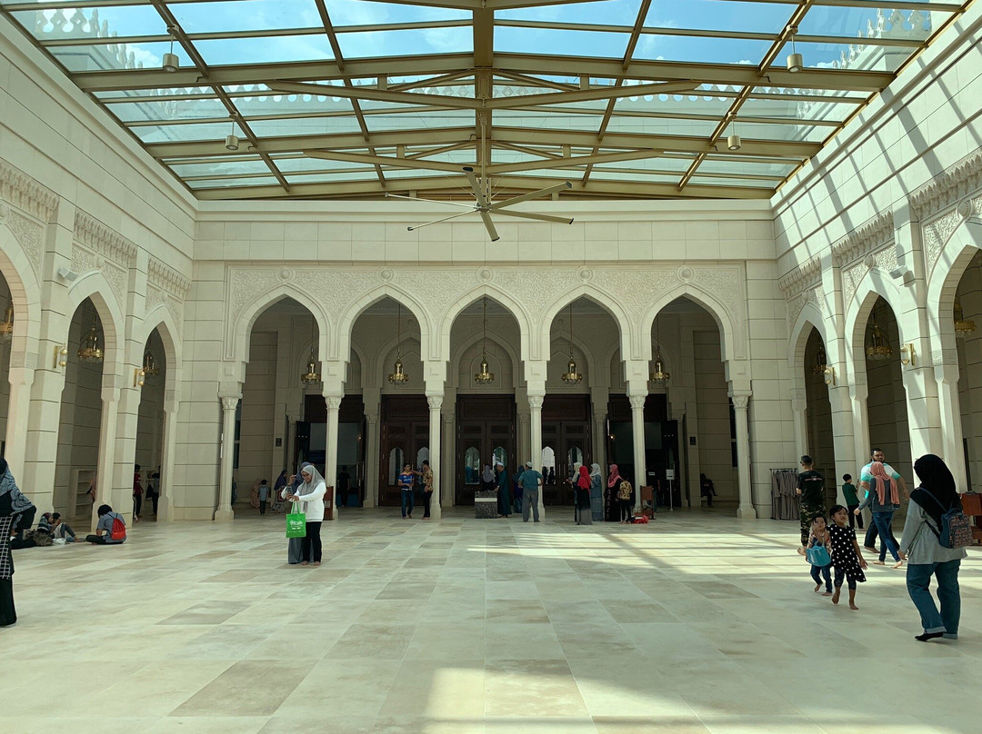 Masjid Sri Sendayan-汝来必去景点