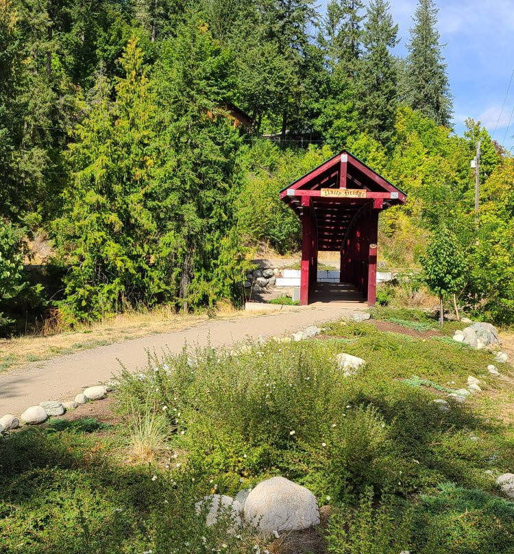 Kaslo River Trail景点图片