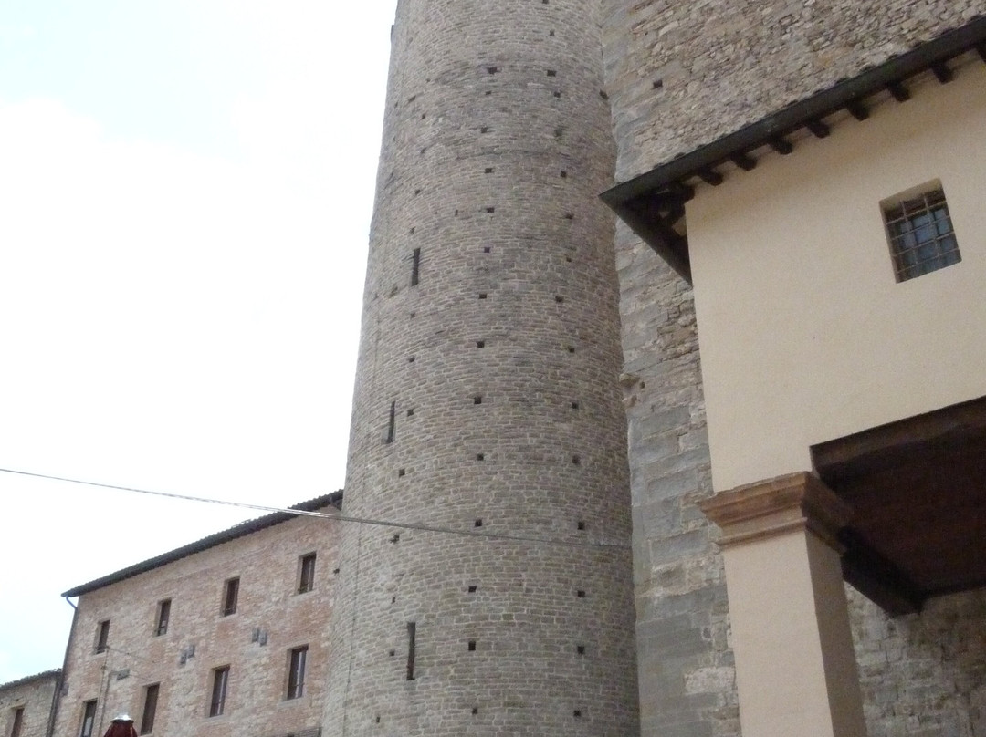 Campanile Rotondo-卡斯泰洛城必去景点