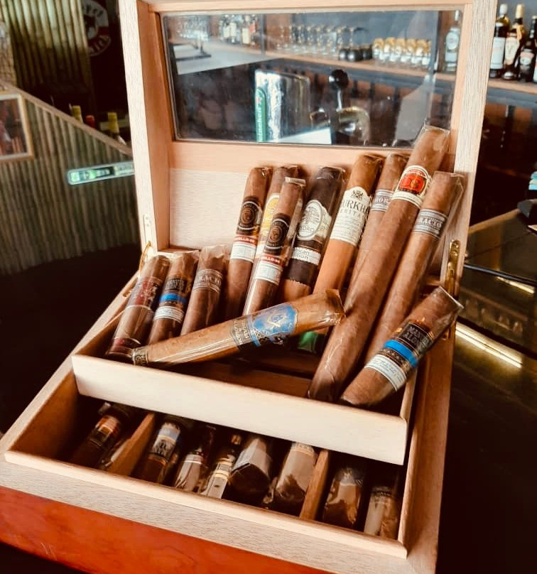 Pichichi Sportsbar-布拉萨市必去景点