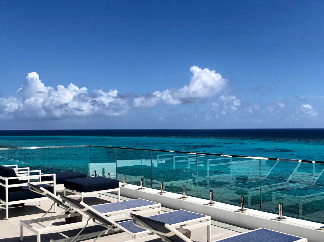 Rum Point Club Resort主图