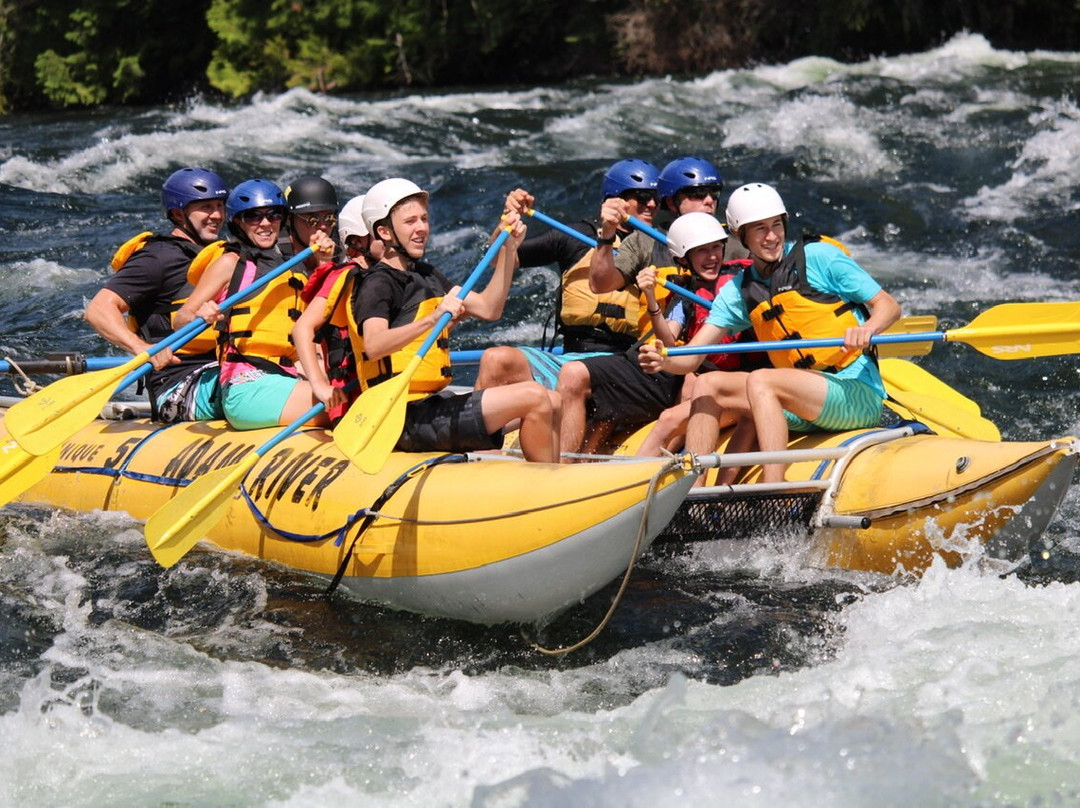 Adams River Rafting景点图片