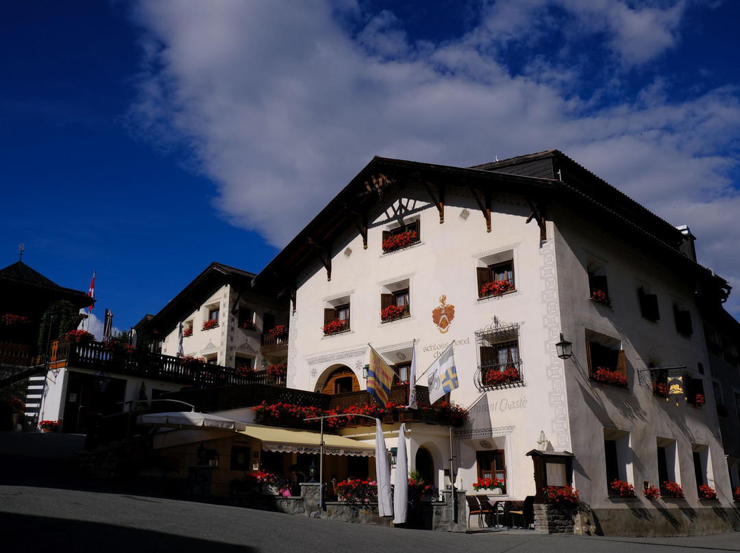 卡斯特尔城堡酒店主图